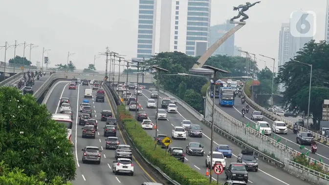 Seluruh kendaraan bebas melintas pada Minggu 10 Desember 2023, aturan ganjil genap Jakarta tidak berlaku